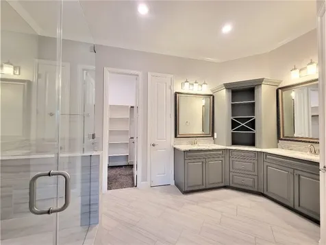 35 Silver Rock Drive Tomball TX 77375