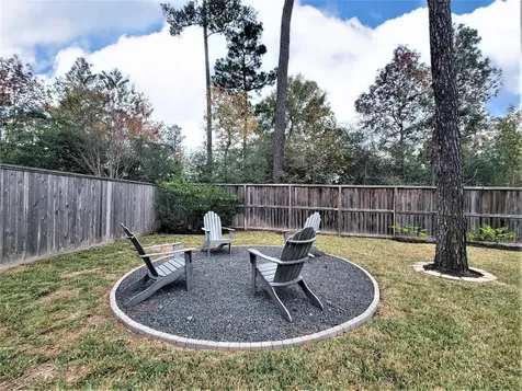 35 Silver Rock Drive Tomball TX 77375