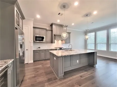 35 Silver Rock Drive Tomball TX 77375