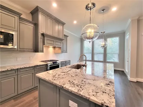 35 Silver Rock Drive Tomball TX 77375