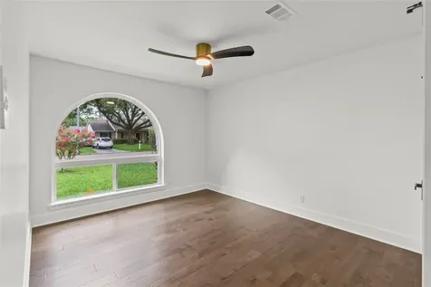 2823 Stetson Lane Houston TX 77043