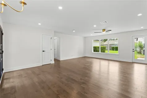 2823 Stetson Lane Houston TX 77043