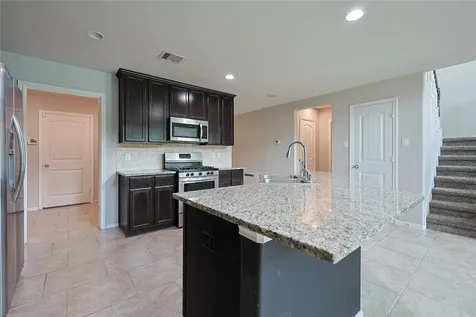 3911 Summerlin Court Baytown TX 77521