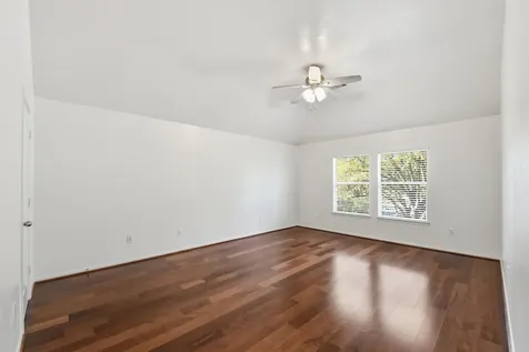 8702 Challis Park Court Houston TX 77040