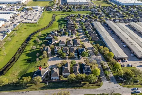 8702 Challis Park Court Houston TX 77040