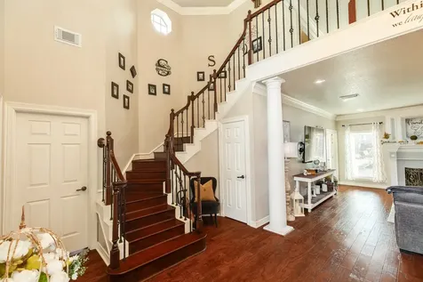 52 Chesswood Court Lake Jackson TX 77566