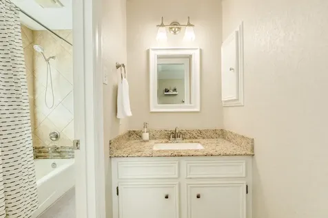 52 Chesswood Court Lake Jackson TX 77566