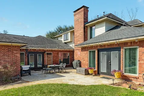 52 Chesswood Court Lake Jackson TX 77566