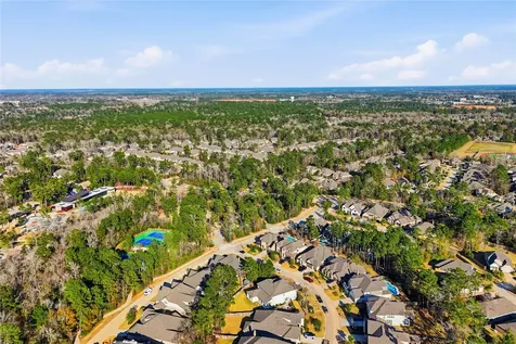 318 Calmato Woods Way Conroe TX 77318