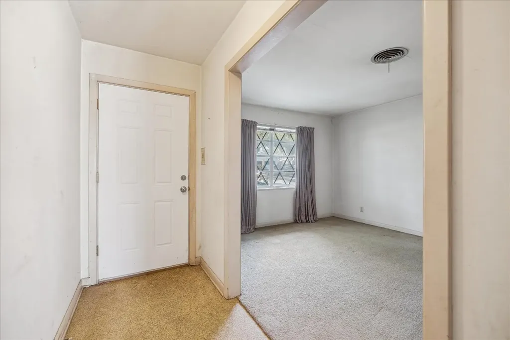 11515 Oak Trail Austin TX 78753