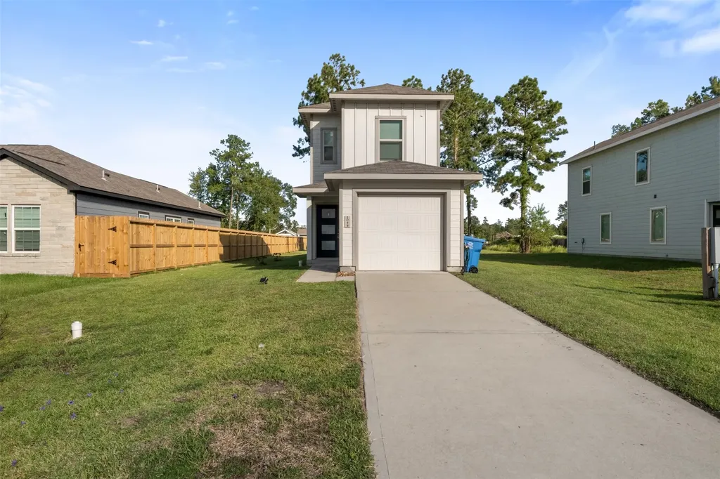 1044 Road 5203 Cleveland TX 77327