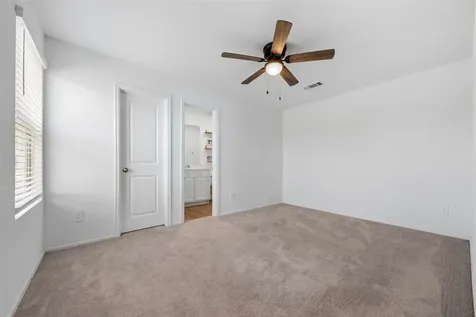 1044 Road 5203 Cleveland TX 77327