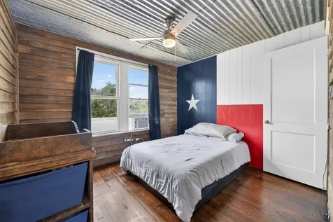 119 E Houston Street Refugio TX 78377