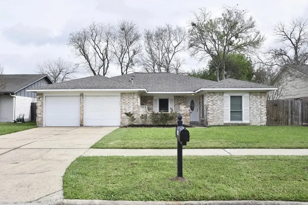 1310 Barrowgate Drive Sugar Land TX 77498