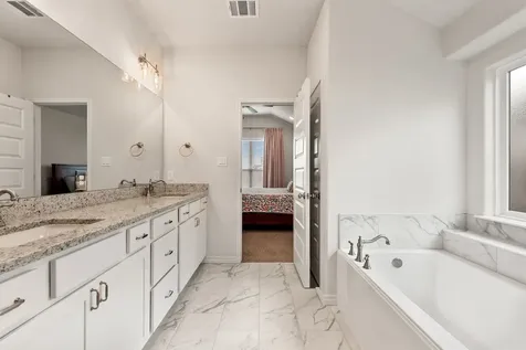 3164 Margaret Rudder Parkway Bryan TX 77808