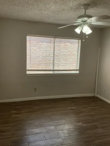 7818 Vickijohn Drive Houston TX 77071
