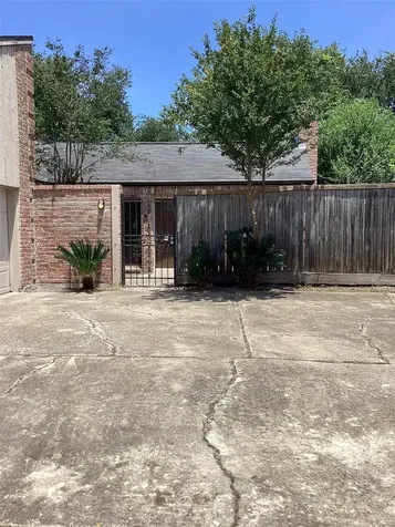 7818 Vickijohn Drive Houston TX 77071