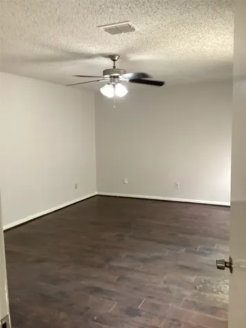 7818 Vickijohn Drive Houston TX 77071