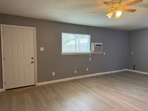 8010 Roswell Street 3 Houston TX 77022