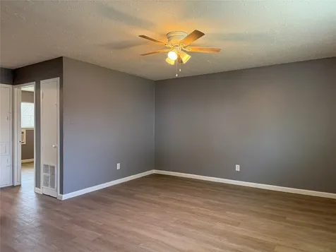 8010 Roswell Street 3 Houston TX 77022