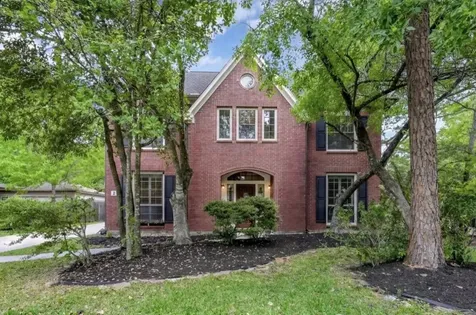 2 S Duskwood Place The Woodlands TX 77381