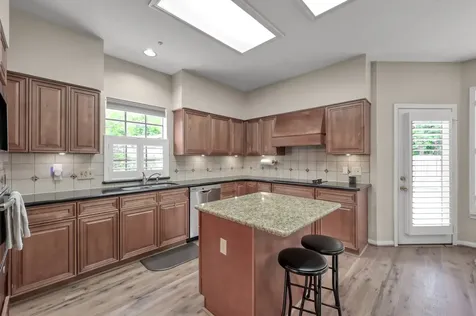 2 S Duskwood Place The Woodlands TX 77381