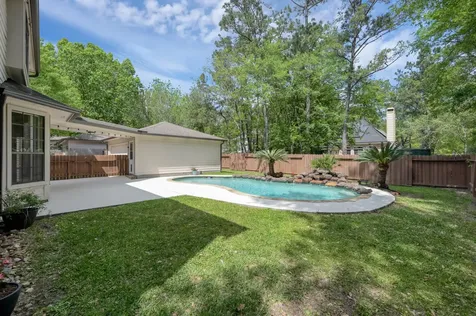 2 S Duskwood Place The Woodlands TX 77381