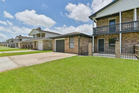 4510 Avenue L 1 Santa Fe TX 77510
