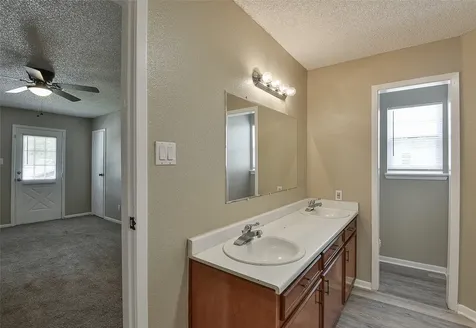 4510 Avenue L 1 Santa Fe TX 77510