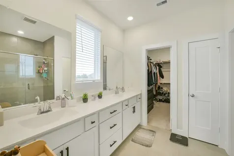 7834 Swooping Swallow Lane Katy TX 77493