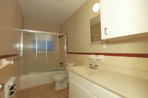103 E Meadow Lane West Columbia TX 77486