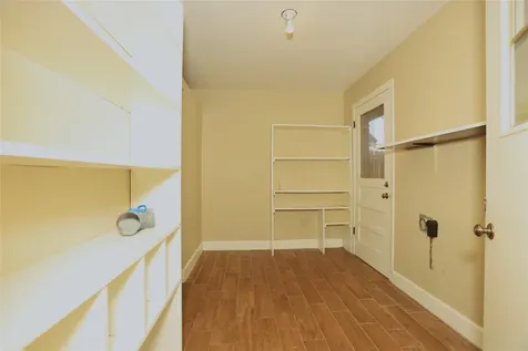 103 E Meadow Lane West Columbia TX 77486