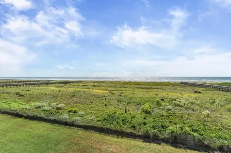 4219 Green Heron Drive Galveston TX 77554