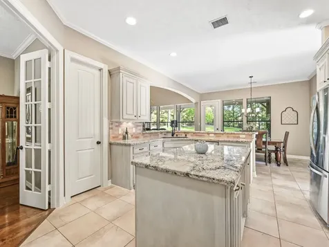 127 Leah Drive Montgomery TX 77316
