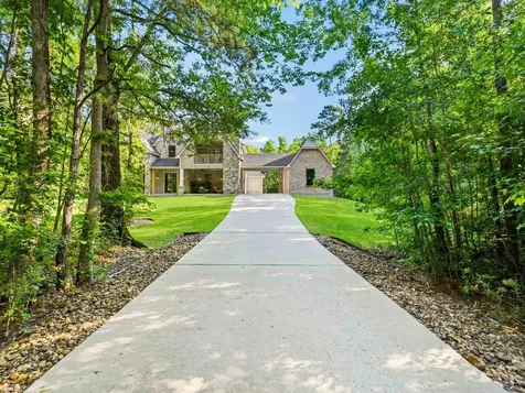 127 Leah Drive Montgomery TX 77316