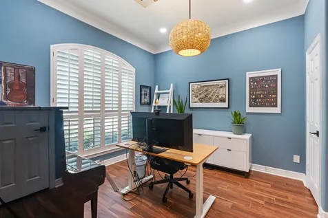 4313 Dorothy Street Bellaire TX 77401