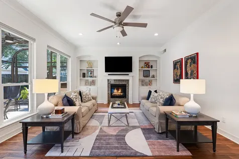 4313 Dorothy Street Bellaire TX 77401
