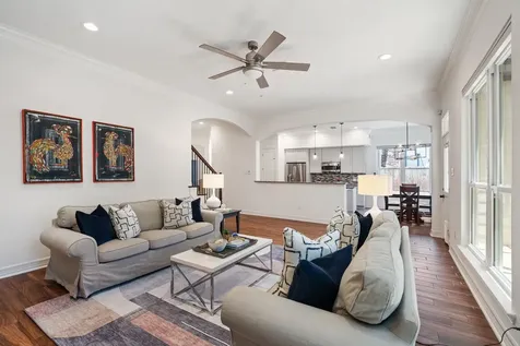 4313 Dorothy Street Bellaire TX 77401