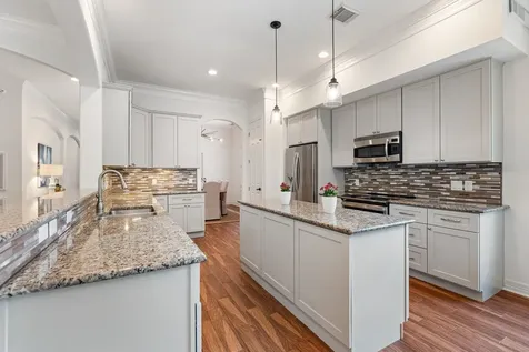 4313 Dorothy Street Bellaire TX 77401