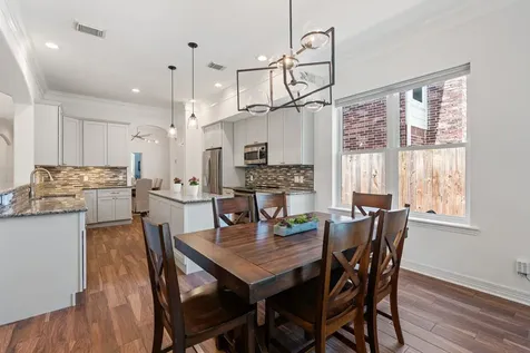 4313 Dorothy Street Bellaire TX 77401