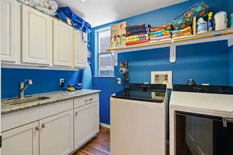 4313 Dorothy Street Bellaire TX 77401