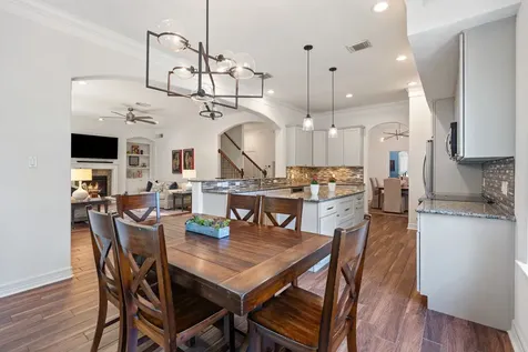 4313 Dorothy Street Bellaire TX 77401