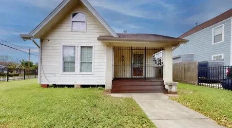 101 Eastgate Street Houston TX 77012