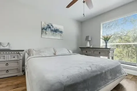 18617 Egret Bay Boulevard 702 Webster TX 77058