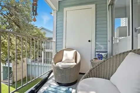 18617 Egret Bay Boulevard 702 Webster TX 77058