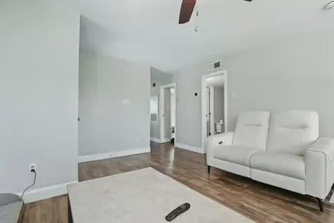 18617 Egret Bay Boulevard 702 Webster TX 77058