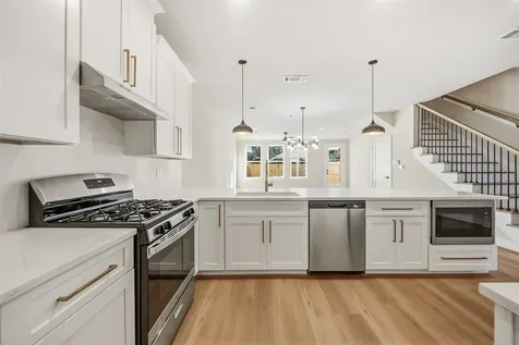 3422 Elser Street Houston TX 77009