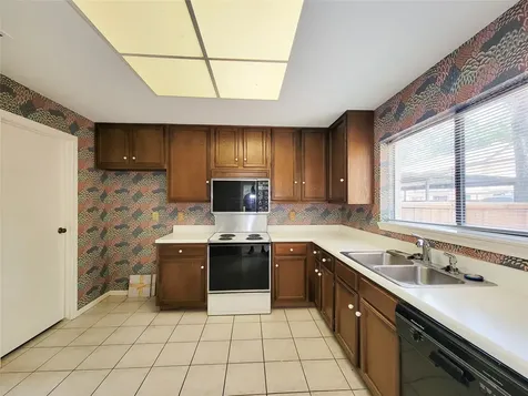 11711 Memorial Drive 565 Houston TX 77024