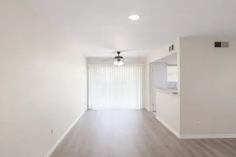 14555 Wunderlich Drive 2609 Houston TX 77069