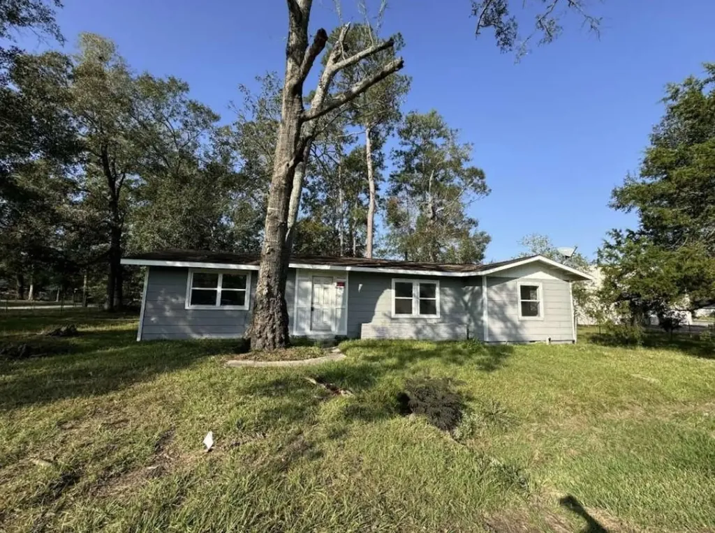 1301 Truman Street Cleveland TX 77327